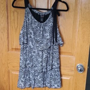 Sleeveless blouse
